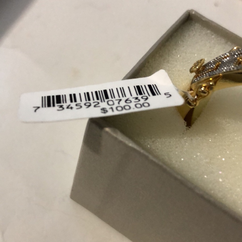 NWT women’s diamond accent fine silver bangle bracelet - Picture 3 of 3